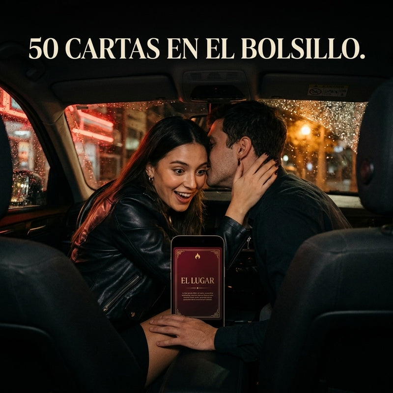 Pareja en un auto con ROCE en el celular